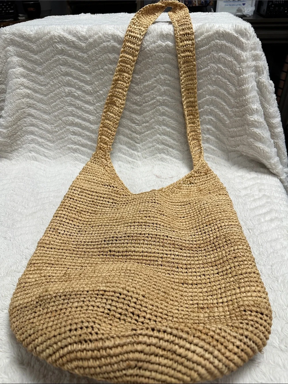 The Toucan Collection New York Vintage straw / Raffia Lined Hobo Bag